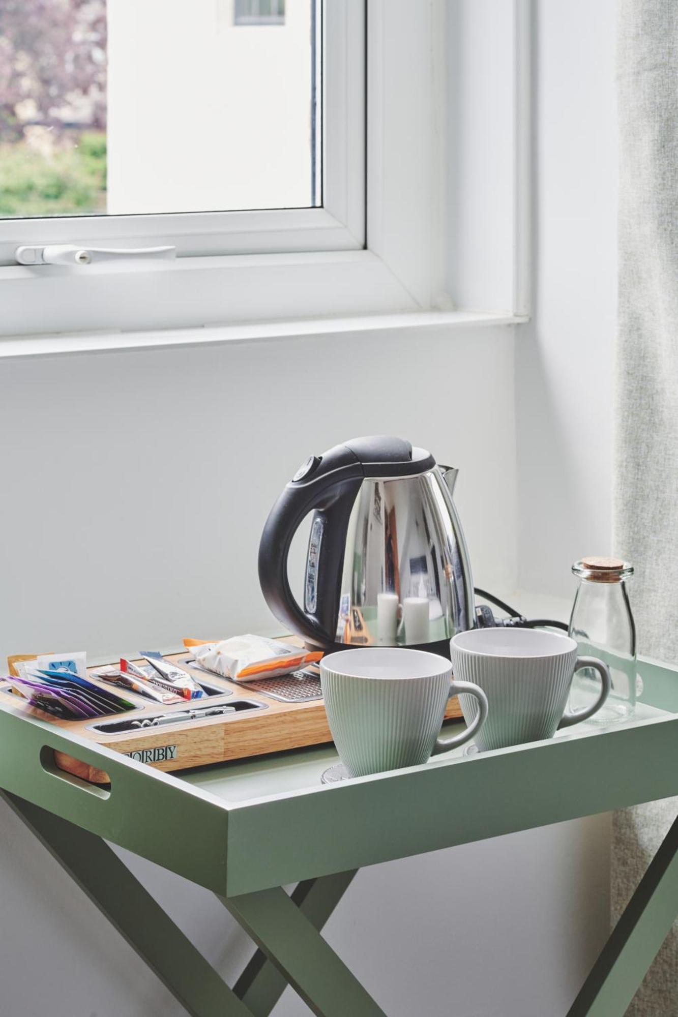 The Lansdowne Guest House Bourton-on-the-Water Luaran gambar A kettle