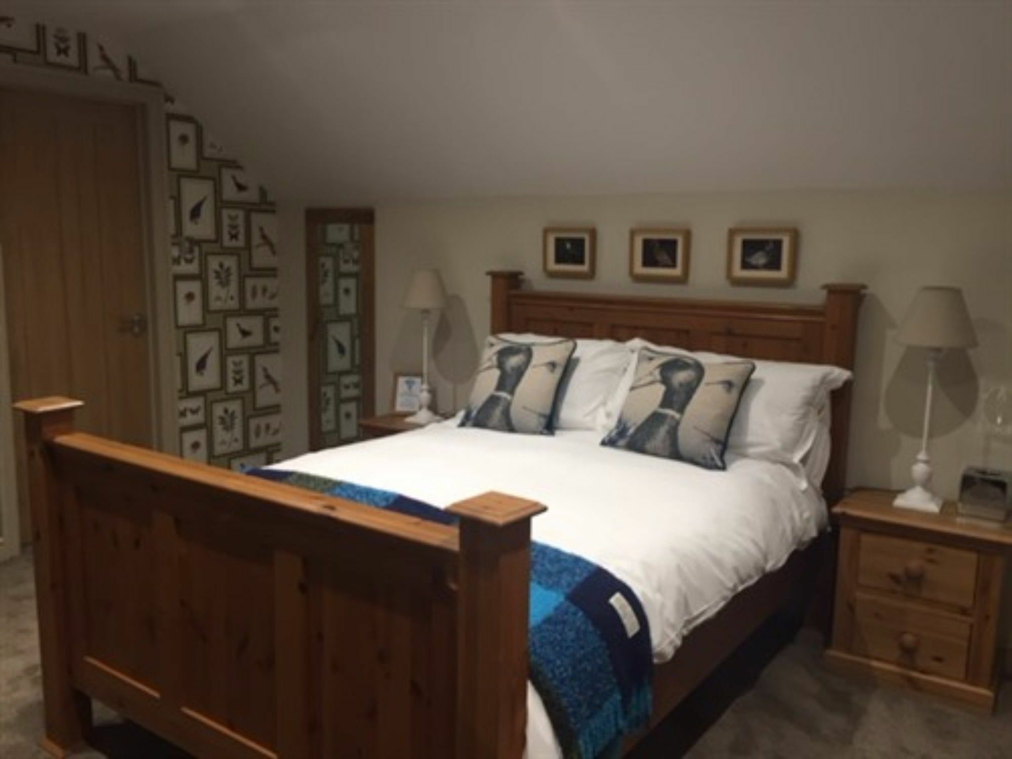 The Lansdowne Guest House Bourton-on-the-Water Luaran gambar A bedroom in the UK